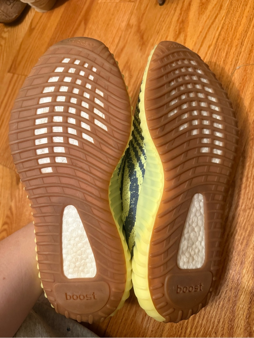Yeezy Boost - Picture 5 of 6